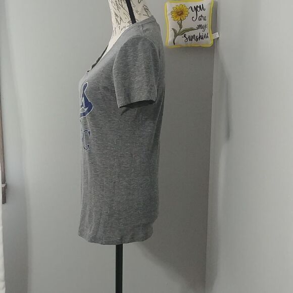 5th & Ocean Kansas City Royals Grey Short Sleeve V Neck Top M - Picture 2 of 10